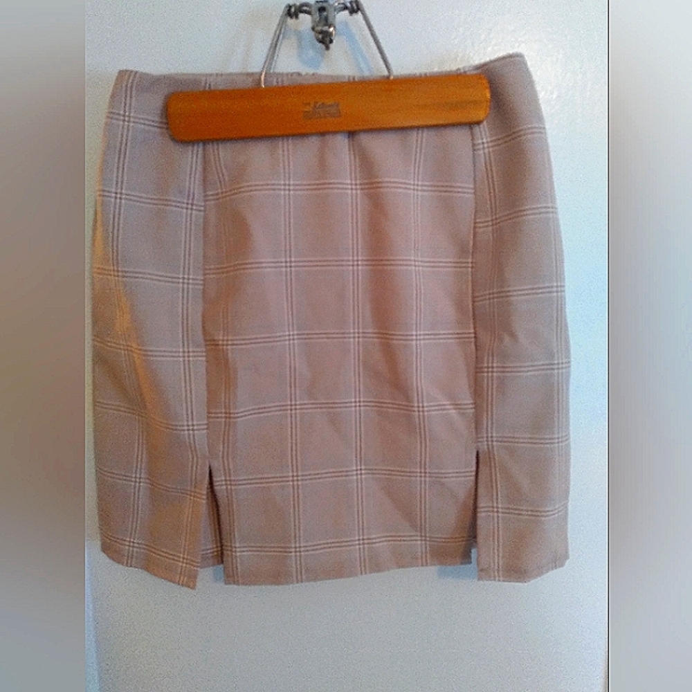 Nasty Gal Plaid Skirt size 4
